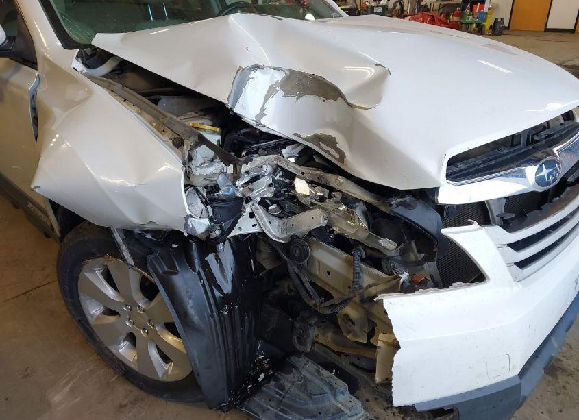 Photo 6 of 2012 Subaru Outback 2.5I PREMIUM (VIN 4S4BRBCC0C3300670)