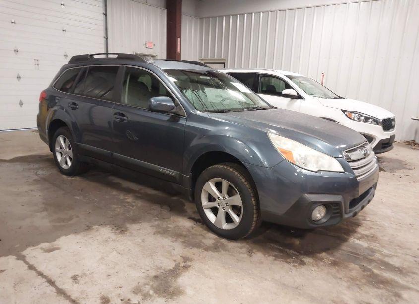2013 Subaru Outback 2.5I PREMIUM (VIN 4S4BRBCC0D3266540) main photo