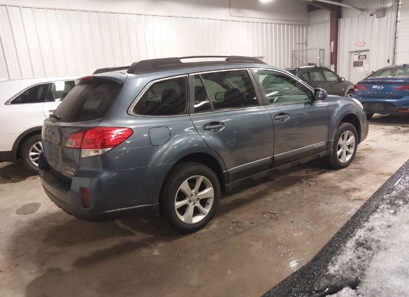 Photo 4 of 2013 Subaru Outback 2.5I PREMIUM (VIN 4S4BRBCC0D3266540)