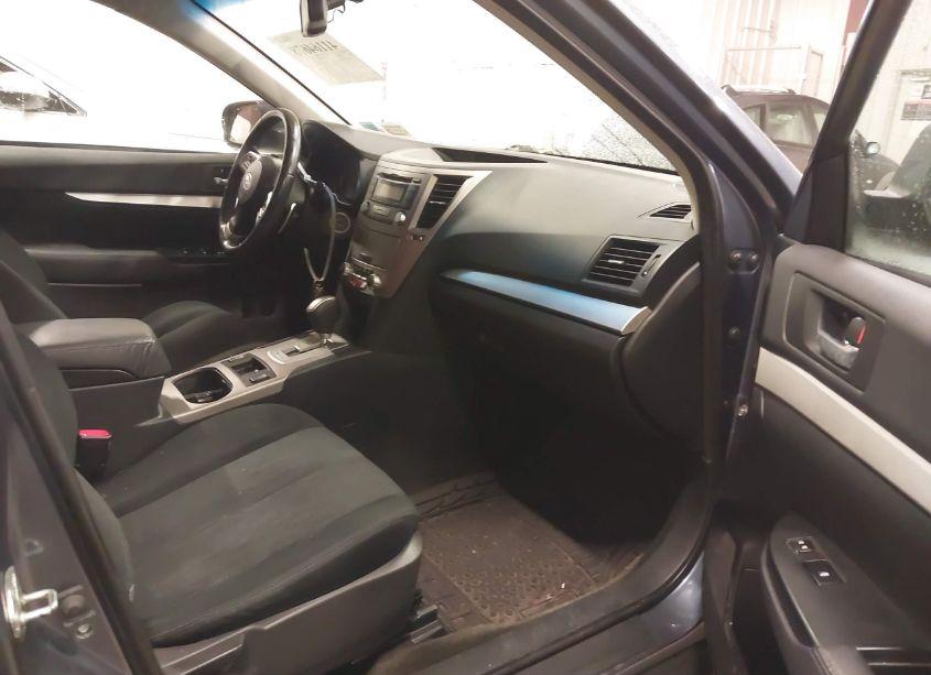 Photo 5 of 2013 Subaru Outback 2.5I PREMIUM (VIN 4S4BRBCC0D3266540)