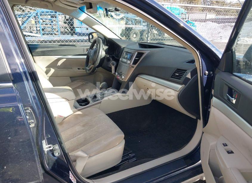 Photo 5 of 2013 Subaru Outback 2.5I PREMIUM (VIN 4S4BRBCC0D3269731)