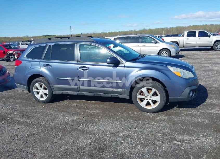 Photo 13 of 2014 Subaru Outback 2.5I PREMIUM (VIN 4S4BRBCC0E3309291)