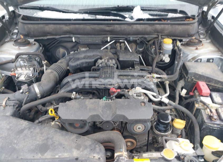 Photo 10 of 2014 Subaru Outback 2.5I PREMIUM (VIN 4S4BRBCC0E3319013)