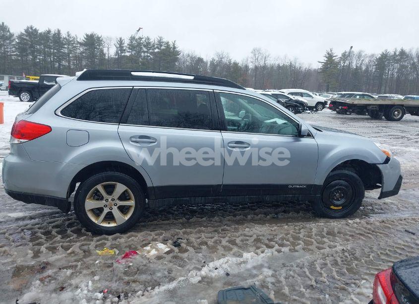Photo 13 of 2014 Subaru Outback 2.5I PREMIUM (VIN 4S4BRBCC0E3319013)