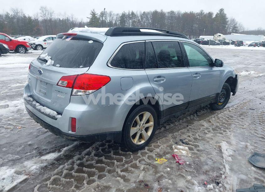 Photo 4 of 2014 Subaru Outback 2.5I PREMIUM (VIN 4S4BRBCC0E3319013)
