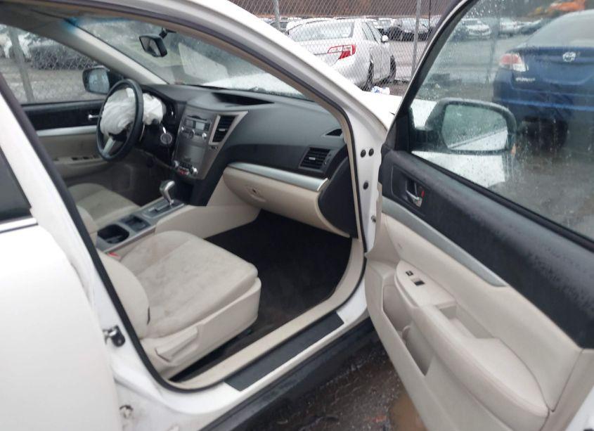 Photo 5 of 2011 Subaru Outback 2.5I PREMIUM (VIN 4S4BRBCC1B3425904)