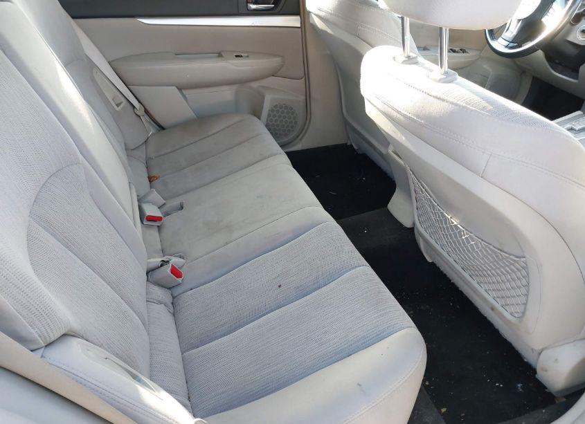 Photo 8 of 2013 Subaru Outback 2.5I PREMIUM (VIN 4S4BRBCC1D3325479)