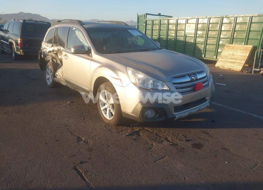 2014 Subaru Outback 2.5I PREMIUM (VIN 4S4BRBCC1E3242068) main photo