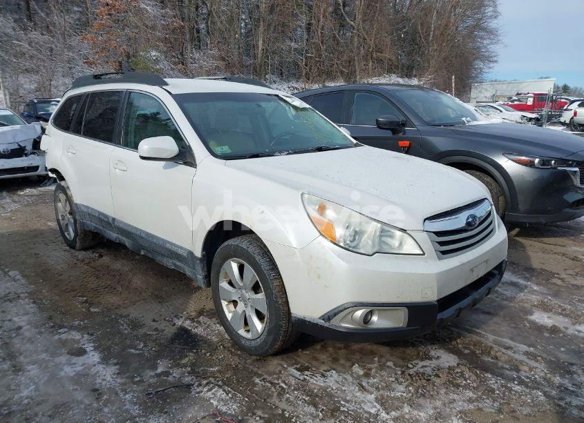 2010 Subaru Outback 2.5I PREMIUM (VIN 4S4BRBCC2A1319665) main photo