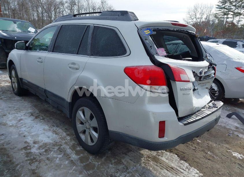 Photo 3 of 2010 Subaru Outback 2.5I PREMIUM (VIN 4S4BRBCC2A1319665)