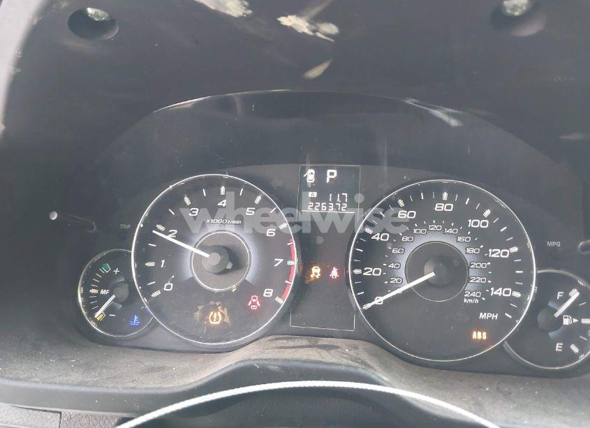 Photo 7 of 2010 Subaru Outback 2.5I PREMIUM (VIN 4S4BRBCC2A3318651)