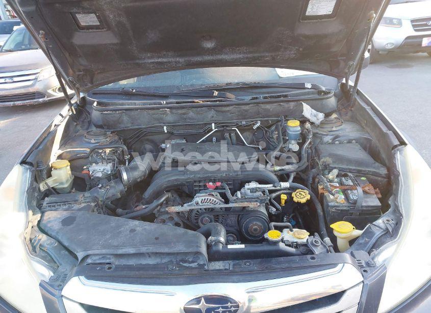 Photo 10 of 2010 Subaru Outback 2.5I PREMIUM (VIN 4S4BRBCC2A3342609)