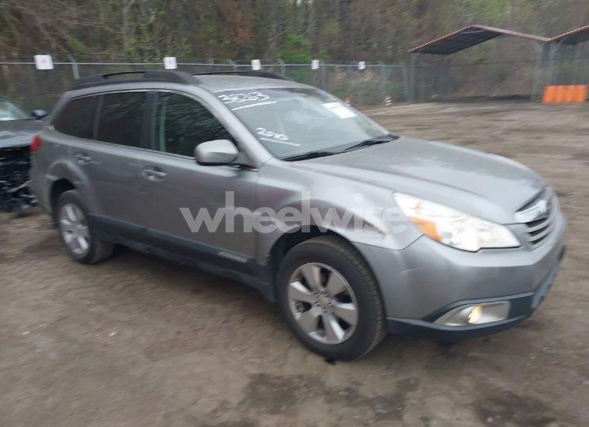 2010 Subaru Outback 2.5I PREMIUM (VIN 4S4BRBCC2A3385279) main photo