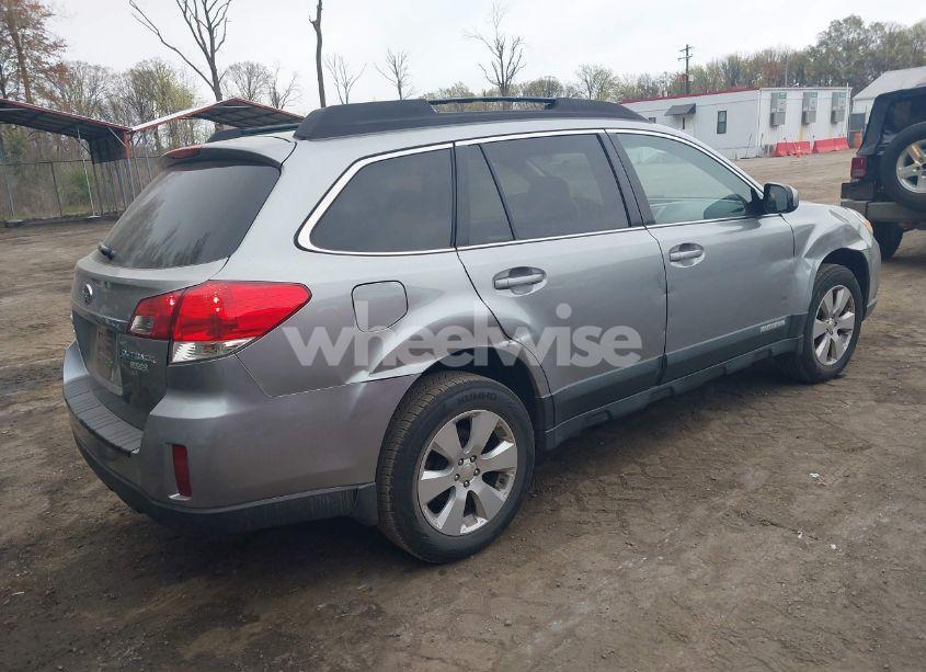 Photo 4 of 2010 Subaru Outback 2.5I PREMIUM (VIN 4S4BRBCC2A3385279)