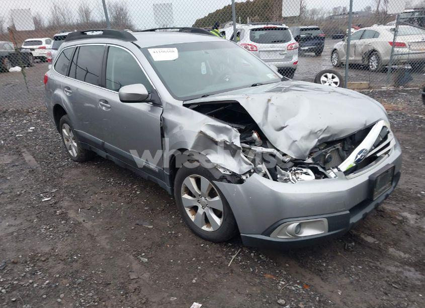 2011 Subaru Outback 2.5I PREMIUM (VIN 4S4BRBCC2B3353935) main photo