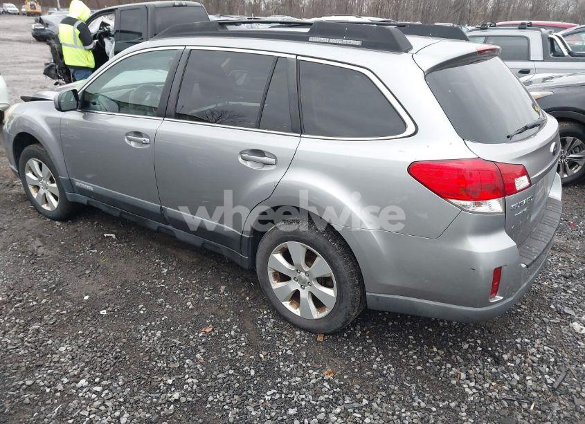 Photo 3 of 2011 Subaru Outback 2.5I PREMIUM (VIN 4S4BRBCC2B3353935)