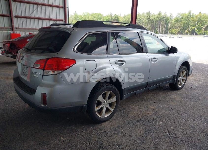 Photo 4 of 2013 Subaru Outback 2.5I PREMIUM (VIN 4S4BRBCC2D3201818)