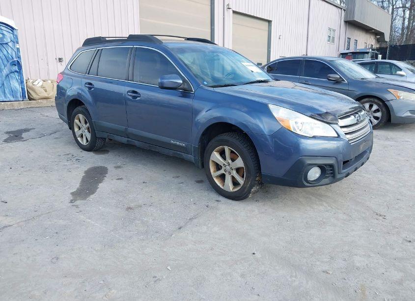 2014 Subaru Outback 2.5I PREMIUM (VIN 4S4BRBCC2E3209824) main photo