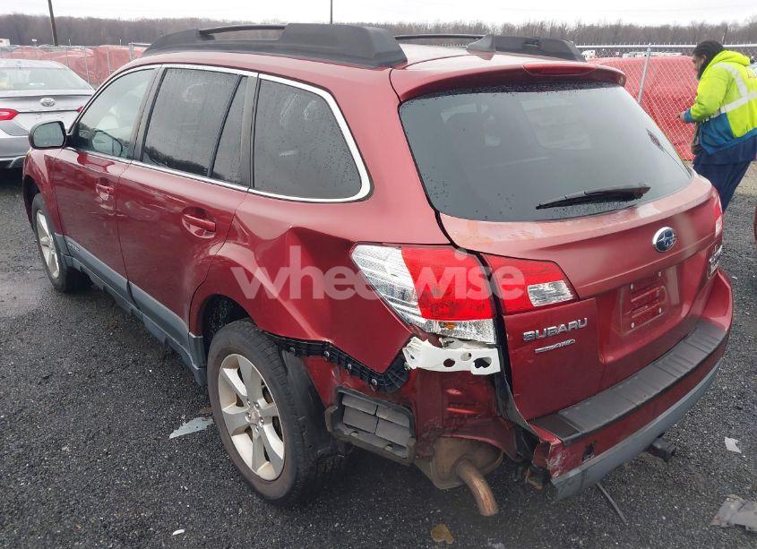 Photo 3 of 2014 Subaru Outback 2.5I PREMIUM (VIN 4S4BRBCC2E3246193)