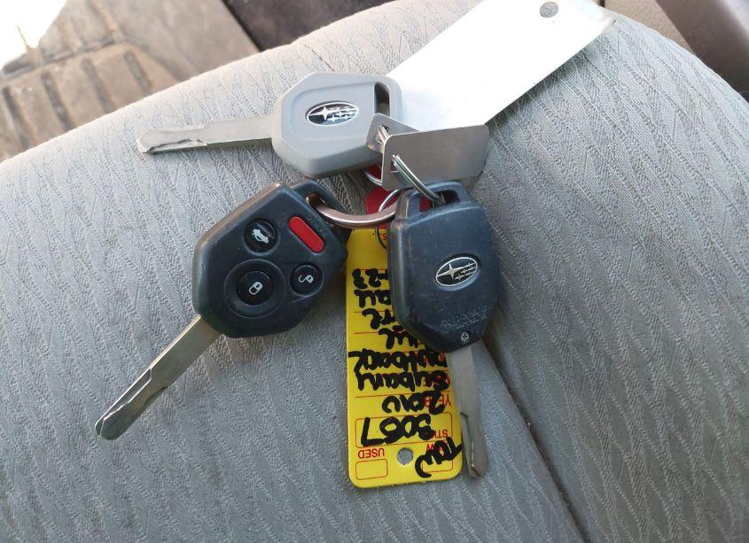 Photo 11 of 2010 Subaru Outback 2.5I PREMIUM (VIN 4S4BRBCC3A3324653)