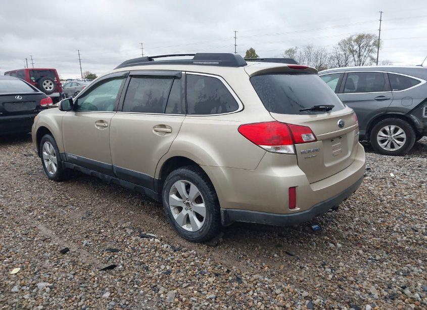 Photo 3 of 2010 Subaru Outback 2.5I PREMIUM (VIN 4S4BRBCC3A3371276)