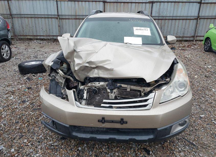 Photo 6 of 2010 Subaru Outback 2.5I PREMIUM (VIN 4S4BRBCC3A3371276)