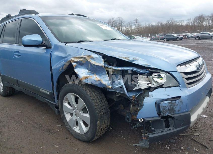 Photo 6 of 2011 Subaru Outback 2.5I PREMIUM (VIN 4S4BRBCC3B3402107)