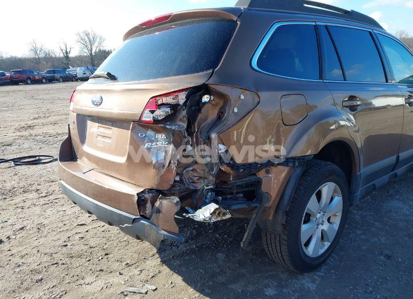 Photo 13 of 2011 Subaru Outback 2.5I PREMIUM (VIN 4S4BRBCC3B3413690)