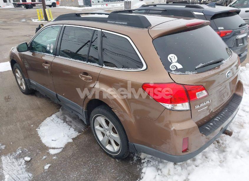 Photo 3 of 2011 Subaru Outback 2.5I PREMIUM (VIN 4S4BRBCC3B3429369)