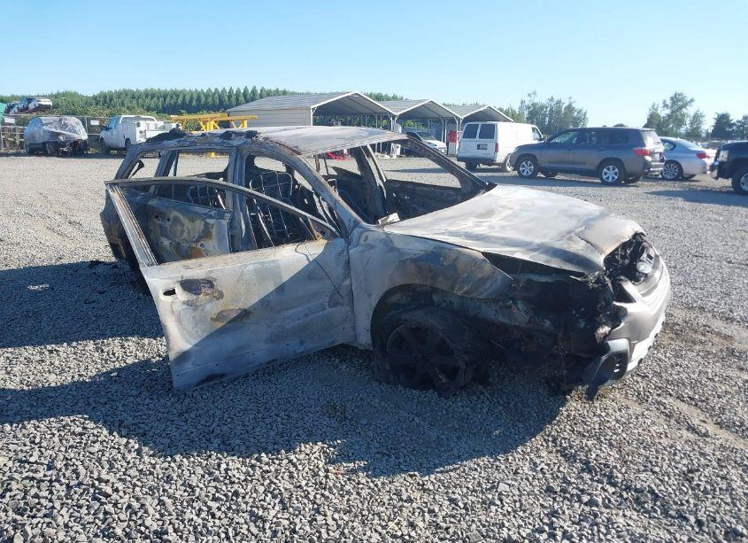 2014 Subaru Outback 2.5I PREMIUM (VIN 4S4BRBCC3E3216507) main photo