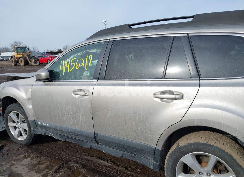 Photo 14 of 2014 Subaru Outback 2.5I PREMIUM (VIN 4S4BRBCC3E3220122)