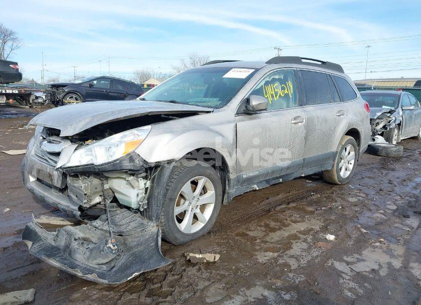 Photo 2 of 2014 Subaru Outback 2.5I PREMIUM (VIN 4S4BRBCC3E3220122)