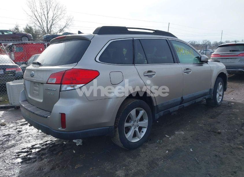 Photo 4 of 2014 Subaru Outback 2.5I PREMIUM (VIN 4S4BRBCC3E3220122)