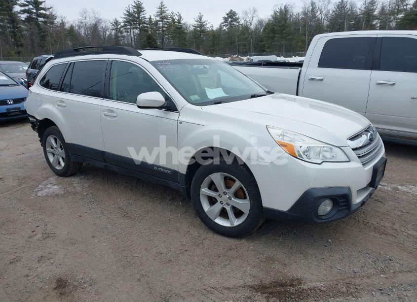 2014 Subaru Outback 2.5I PREMIUM (VIN 4S4BRBCC3E3263620) main photo