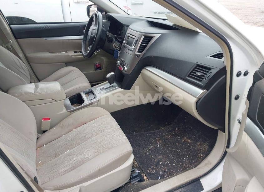 Photo 5 of 2014 Subaru Outback 2.5I PREMIUM (VIN 4S4BRBCC3E3263620)