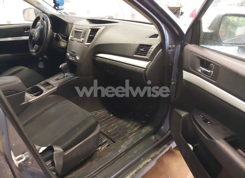 Photo 5 of 2014 Subaru Outback 2.5I PREMIUM (VIN 4S4BRBCC3E3266713)