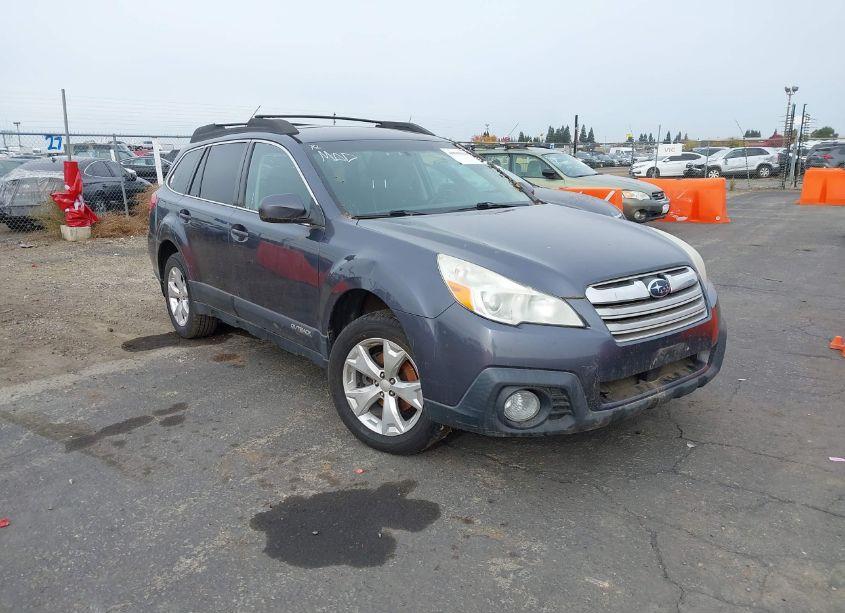 2014 Subaru Outback 2.5I PREMIUM (VIN 4S4BRBCC3E3291790) main photo