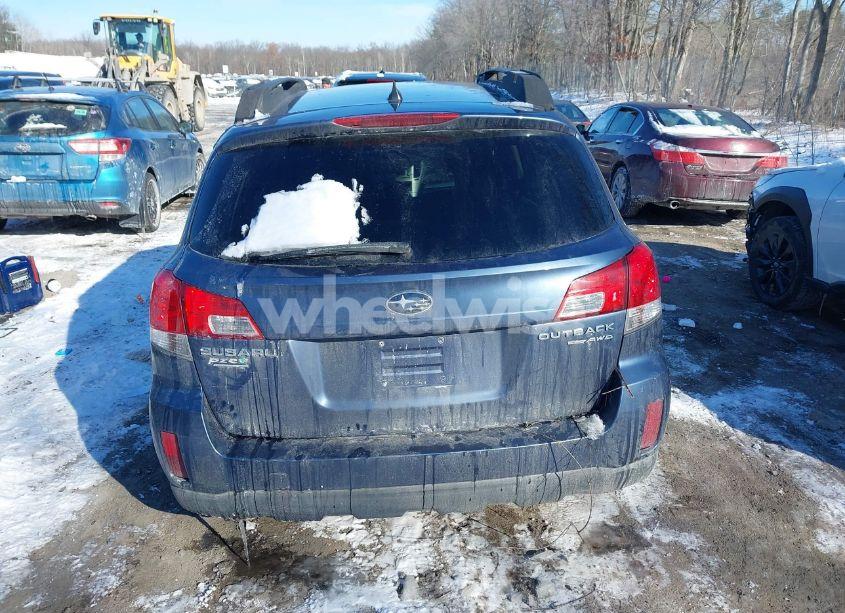 Photo 15 of 2014 Subaru Outback 2.5I PREMIUM (VIN 4S4BRBCC3E3302688)