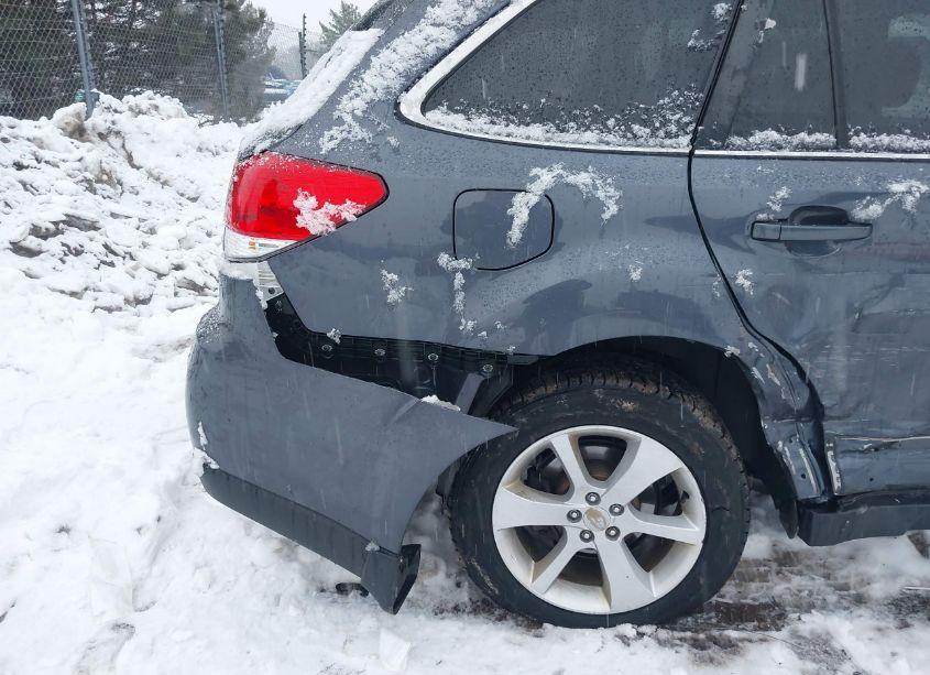 Photo 17 of 2014 Subaru Outback 2.5I PREMIUM (VIN 4S4BRBCC3E3306823)