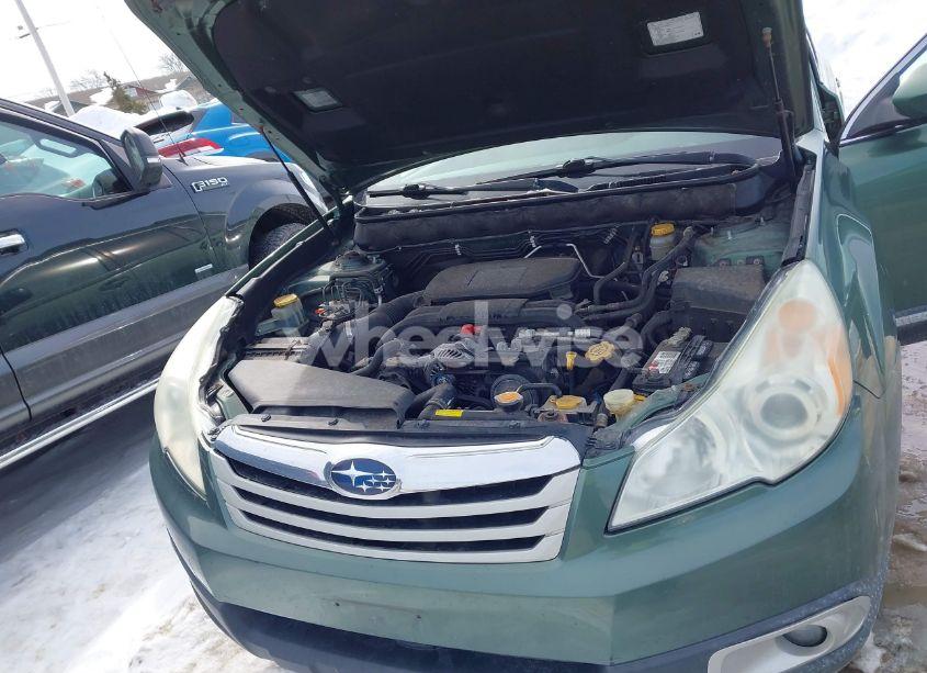 Photo 10 of 2010 Subaru Outback 2.5I PREMIUM (VIN 4S4BRBCC4A3357564)