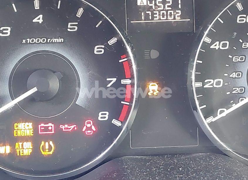 Photo 7 of 2010 Subaru Outback 2.5I PREMIUM (VIN 4S4BRBCC4A3357564)