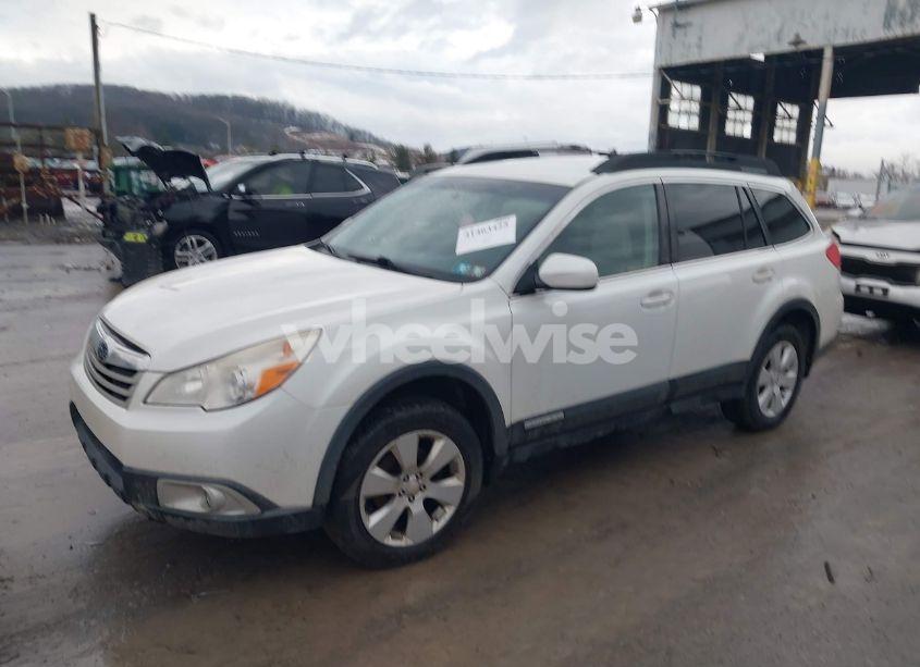 Photo 2 of 2011 Subaru Outback 2.5I PREMIUM (VIN 4S4BRBCC4B3441028)