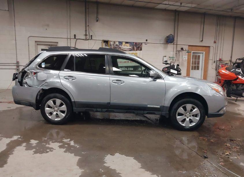 Photo 13 of 2012 Subaru Outback 2.5I PREMIUM (VIN 4S4BRBCC4C3229702)