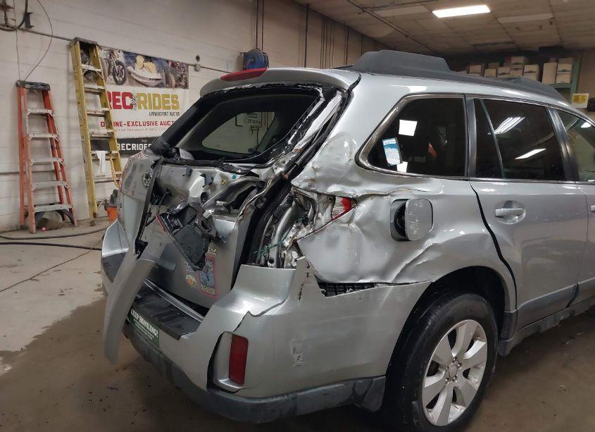 Photo 6 of 2012 Subaru Outback 2.5I PREMIUM (VIN 4S4BRBCC4C3229702)