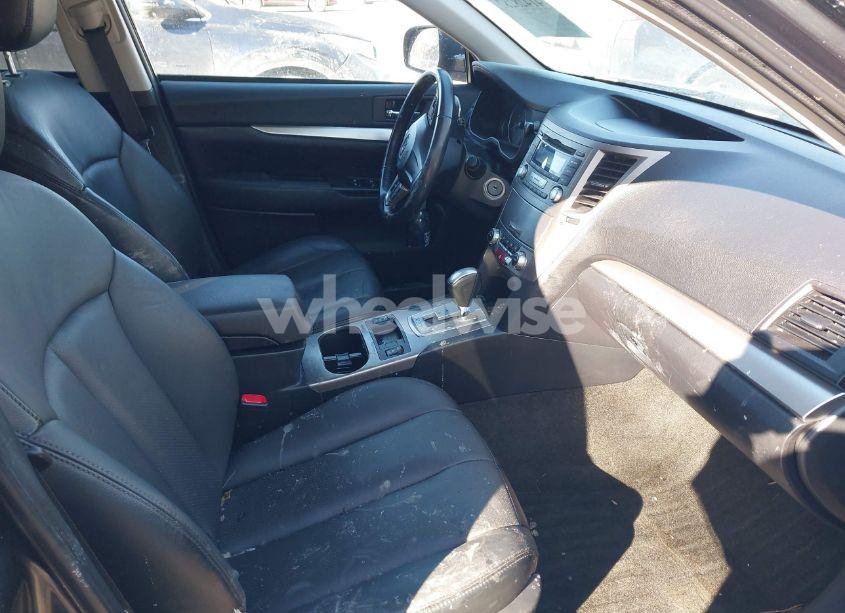 Photo 5 of 2013 Subaru Outback 2.5I PREMIUM (VIN 4S4BRBCC4D3325511)