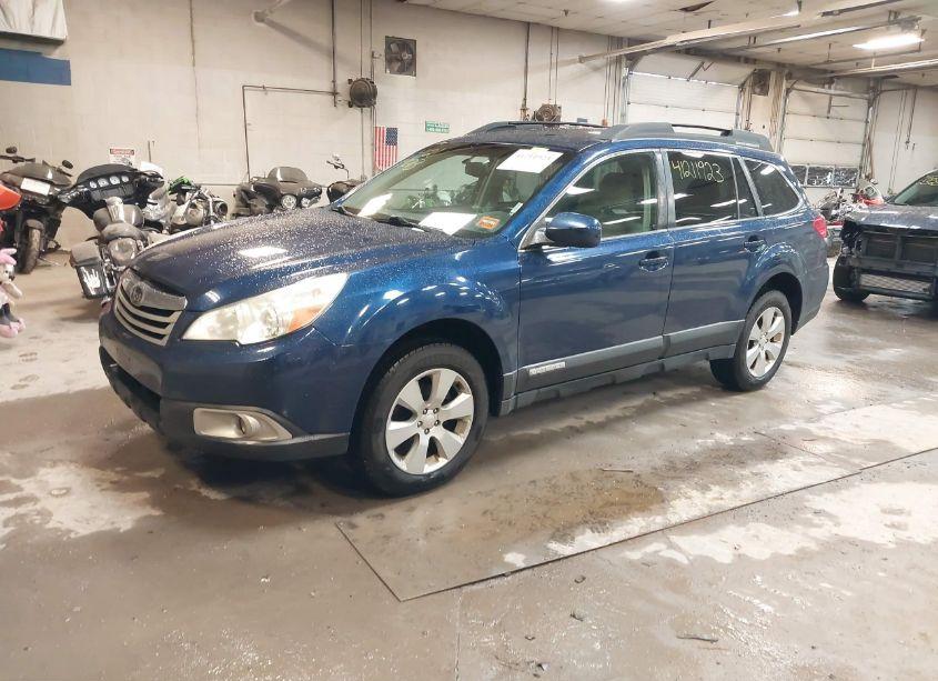 Photo 2 of 2010 Subaru Outback 2.5I PREMIUM (VIN 4S4BRBCC5A3365463)