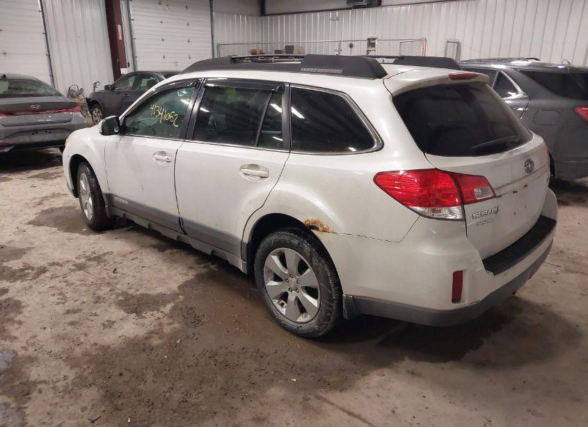 Photo 3 of 2011 Subaru Outback 2.5I PREMIUM (VIN 4S4BRBCC5B3420916)