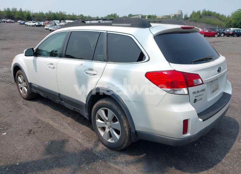 Photo 3 of 2011 Subaru Outback 2.5I PREMIUM (VIN 4S4BRBCC5B3446108)