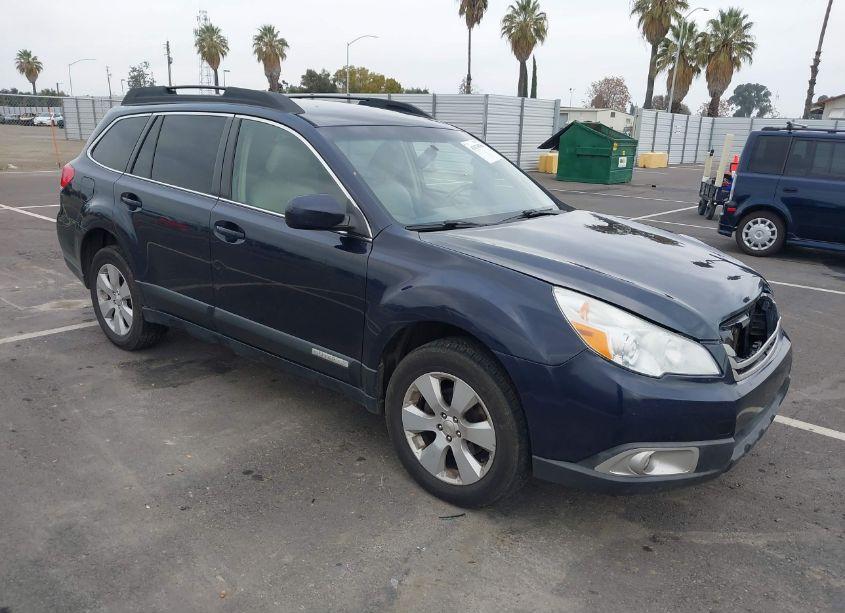2012 Subaru Outback 2.5I PREMIUM (VIN 4S4BRBCC5C3231040) main photo