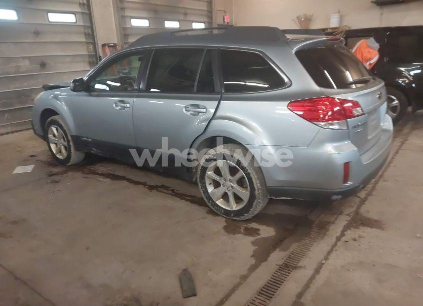 Photo 3 of 2013 Subaru Outback 2.5I PREMIUM (VIN 4S4BRBCC5D3259065)